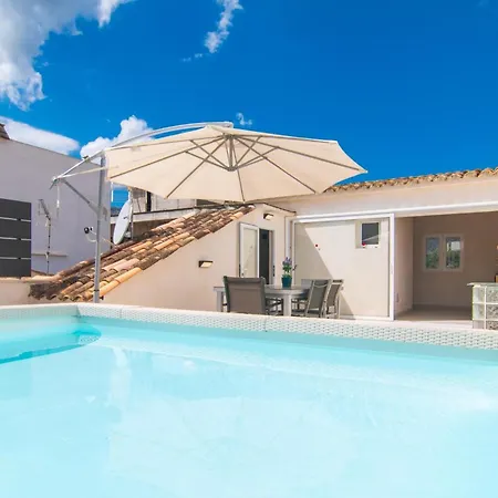 Pare Vives Holiday home *