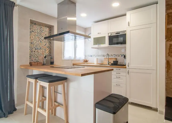 Pare Vives Польенса