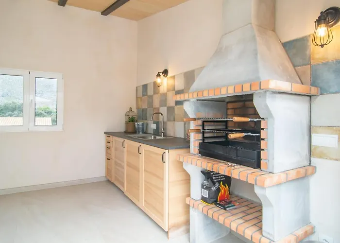 Pare Vives Дом отдыха Польенса