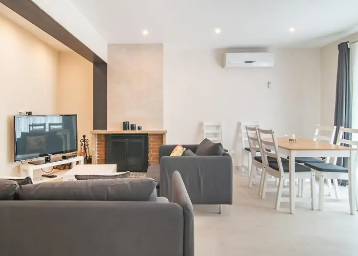 Pare Vives Дом отдыха Польенса